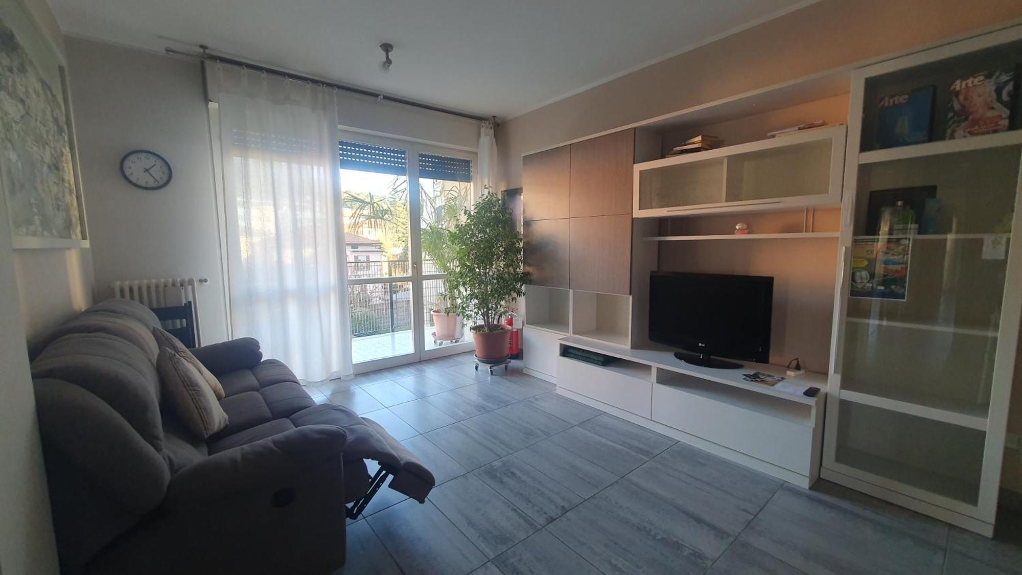 Casa Vacanze Matilde Gavirate Εξωτερικό φωτογραφία